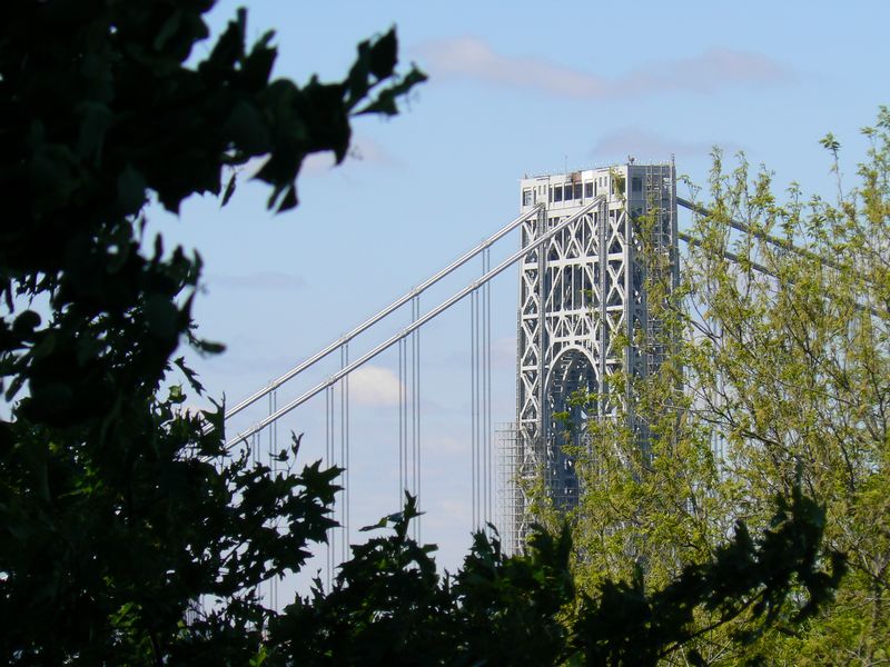 Fort Tyron and The Cloisters: George Washington Bridge vu de Fort Tyron 4